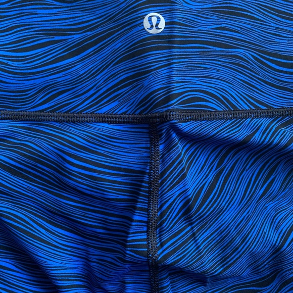 Lululemon Wunder Under 8 - Black and Royal Blue - Picture 2 of 4